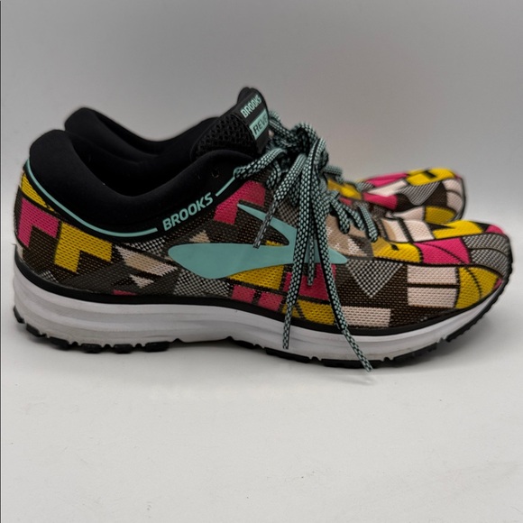 Brooks Shoes - Brooks REVEL Women's 8.5 Geometric Multicolor Athletic Shoes S27